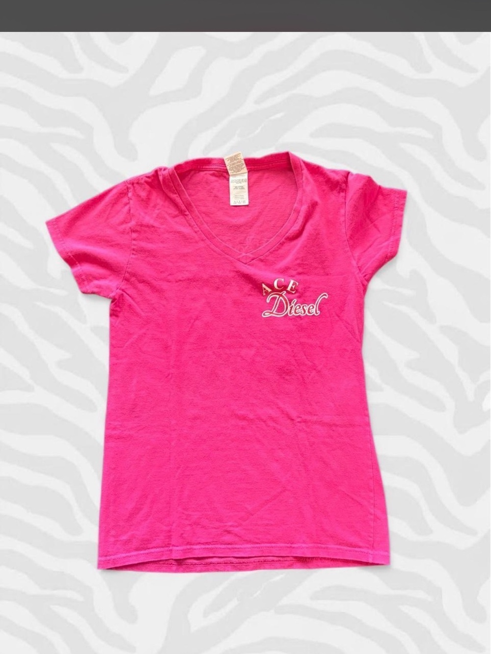 Gildan Girls' Bright Hot Pink V-Neck Tee